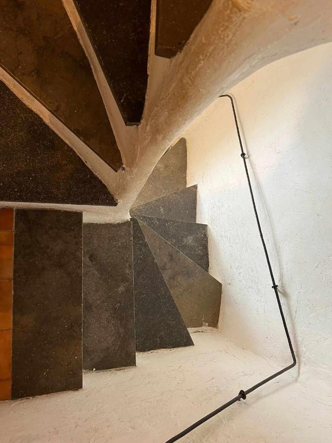 Romantic Duplex With Terrace And Great Views Girona Luaran gambar
