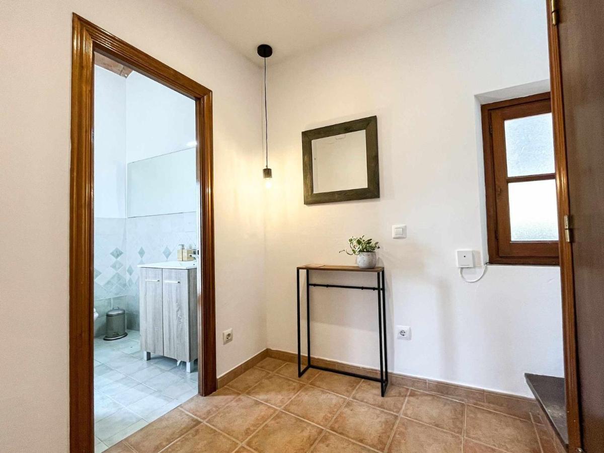 Romantic Duplex With Terrace And Great Views Girona Luaran gambar