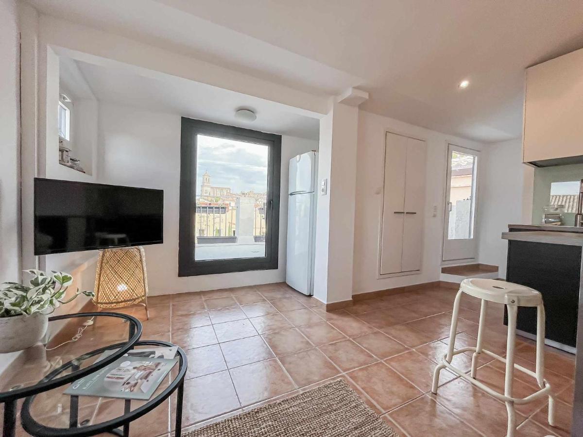 Romantic Duplex With Terrace And Great Views Girona Luaran gambar