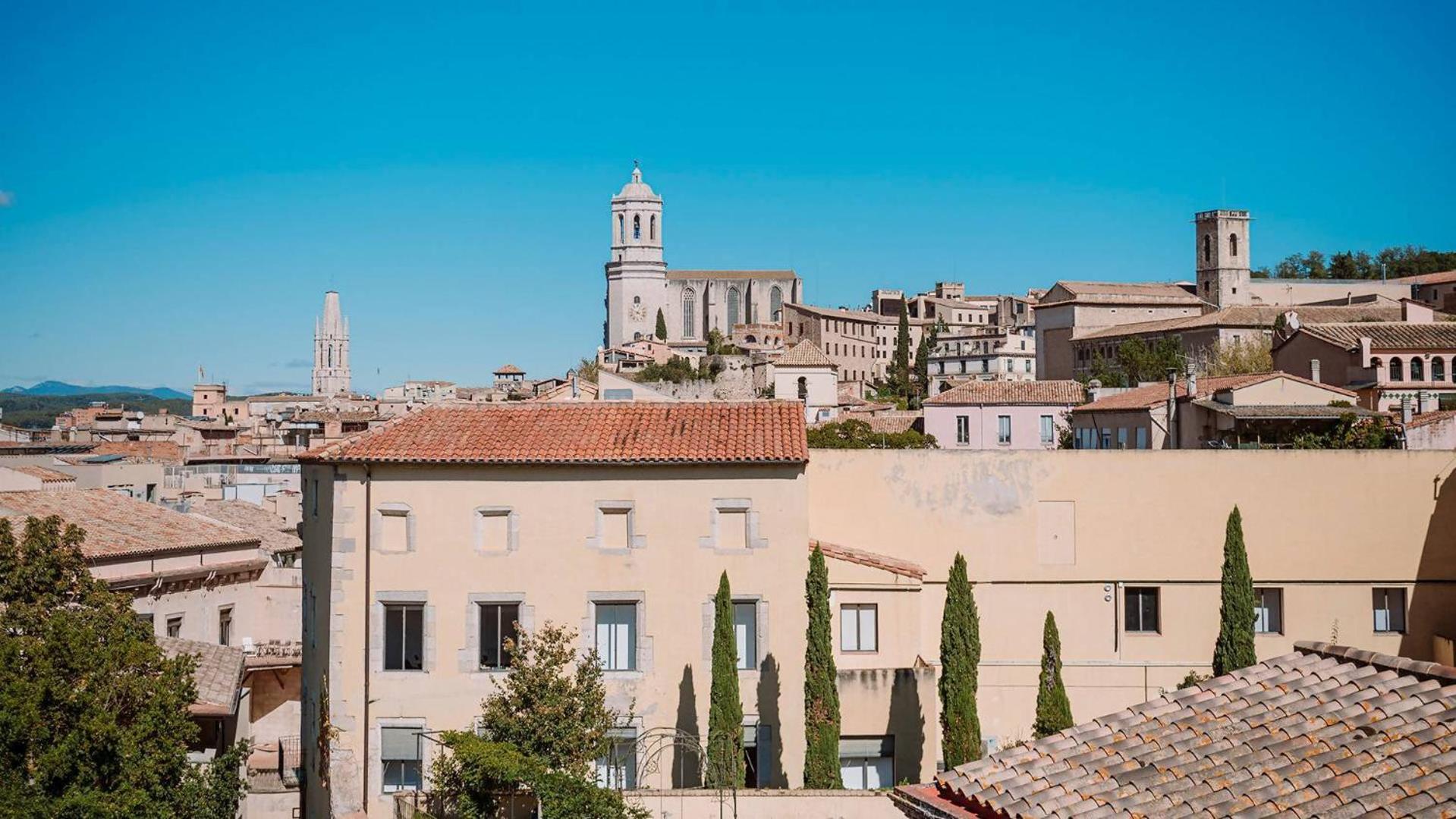 Romantic Duplex With Terrace And Great Views Girona Bilik gambar