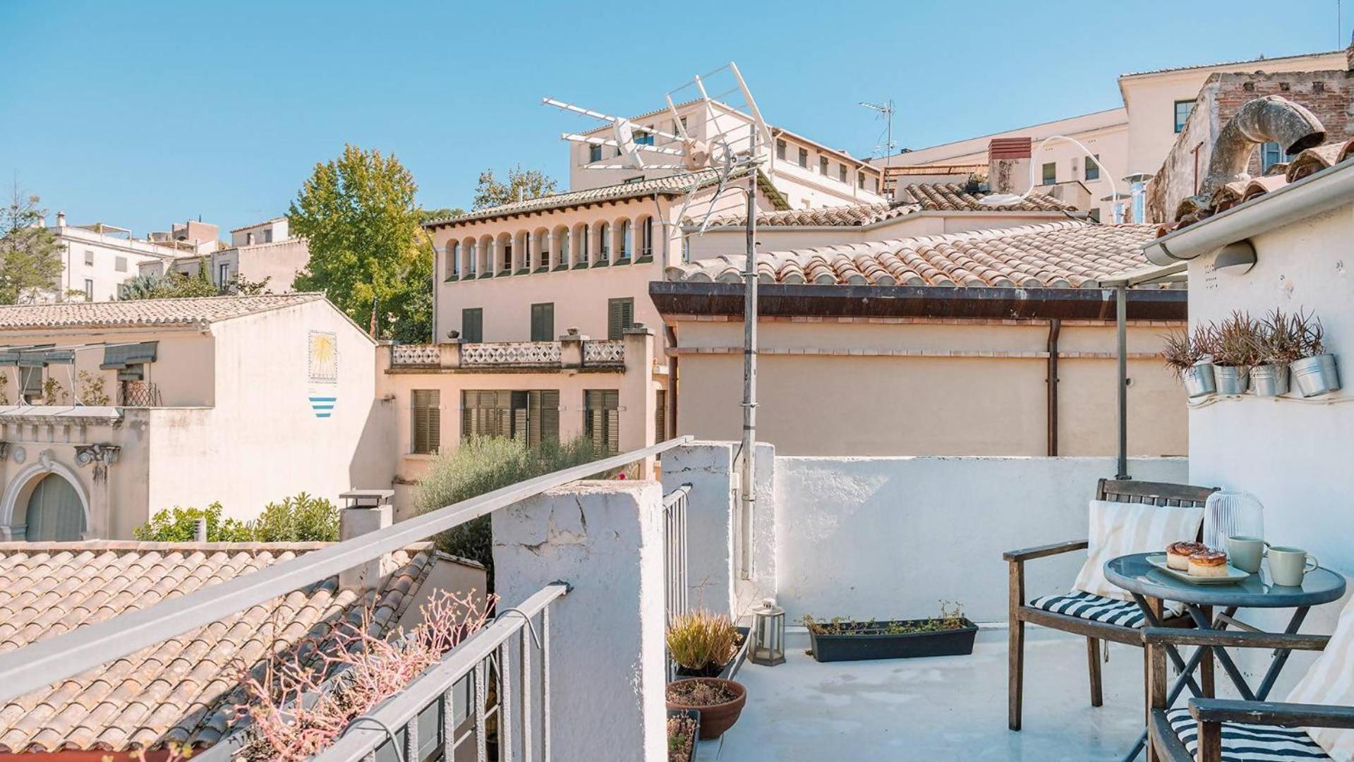 Romantic Duplex With Terrace And Great Views Girona Bilik gambar